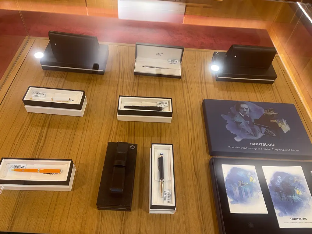 Fine writing instruments and pens