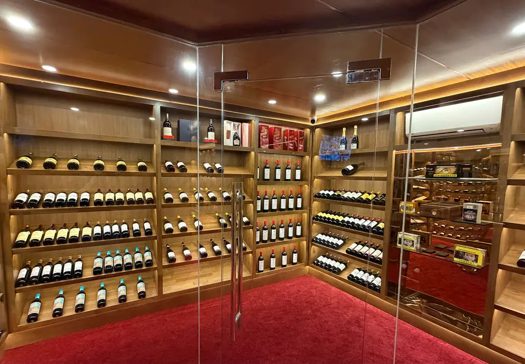 The Vintage Room